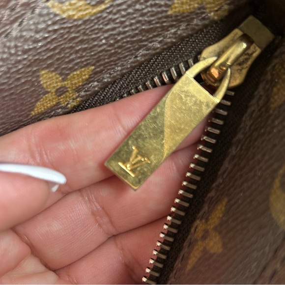 LOUIS VUITTON LUCO TOTE BAG W/ LV Shopping Bag and Dust bag - Picture 12 of 16